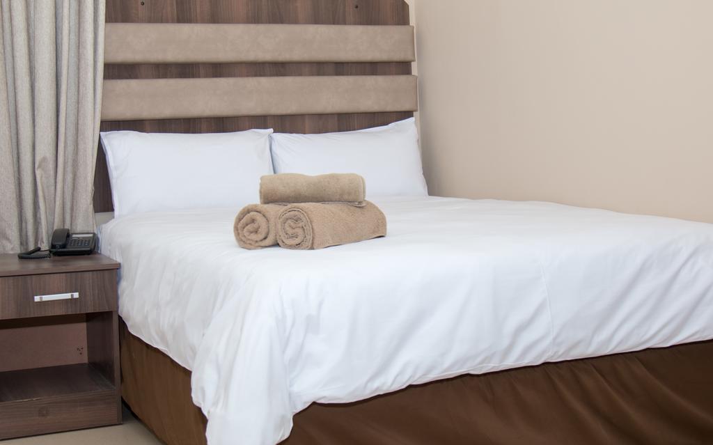 Hotel Cube Durban Room photo